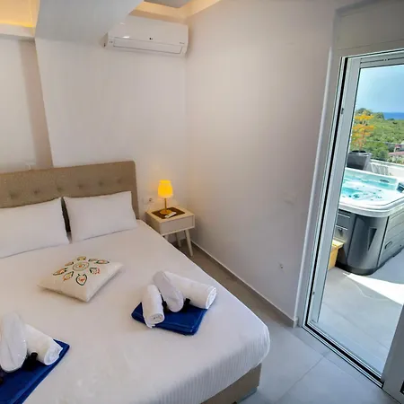 Luxury Dream With Private Jacuzzi Casa de Férias Kaloudhiana